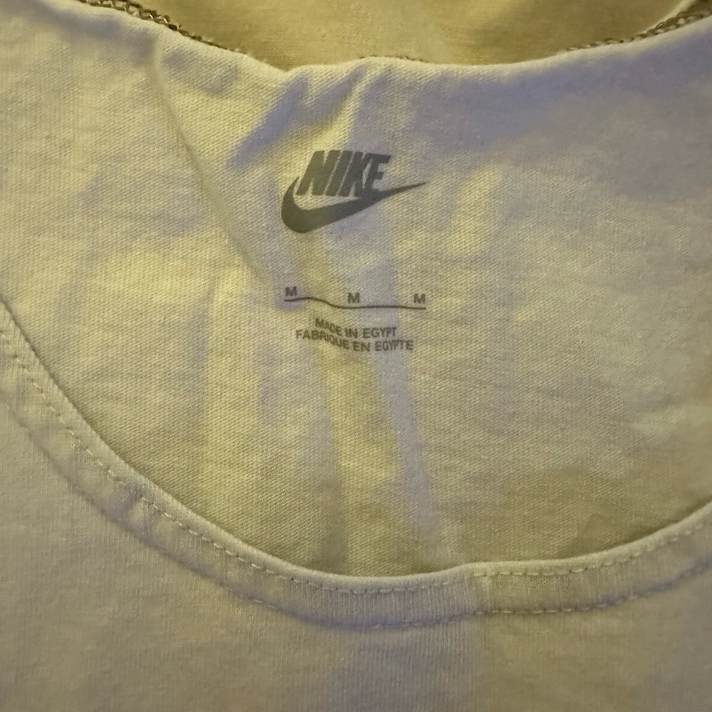 Nike Tank Top - Picture 3 of 3